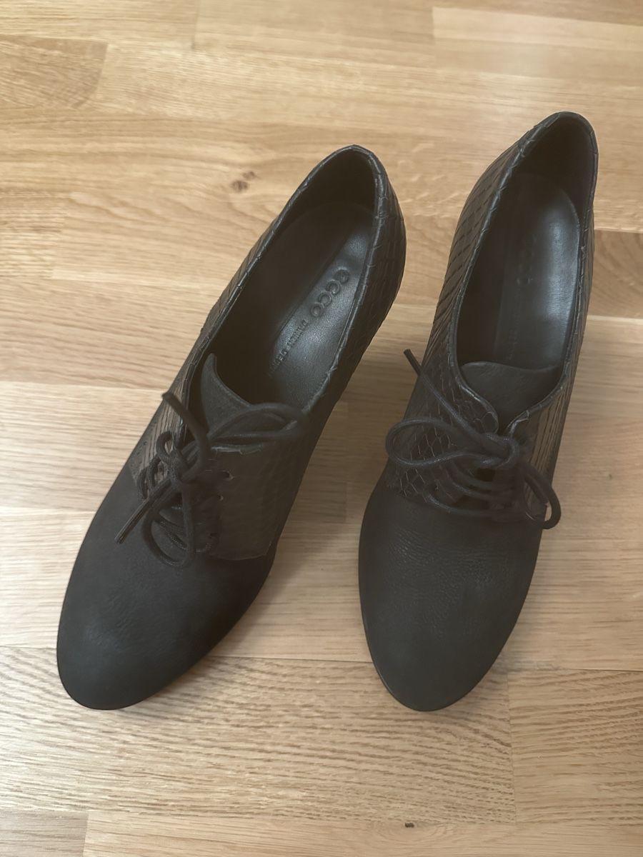 Ecco Damenschuhe: Ecco Black Leather Heeled Ankle Boots, Size EU 39 – Gebraucht aus Zürich von ira_27zx 1