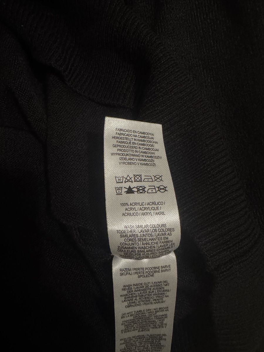 Primark Lotti di vestiti: Pullover Set, Top Zustand, Gr. S, Grau und Schwarz – Usato da Neuenegg venduto da mel_5pnq 2