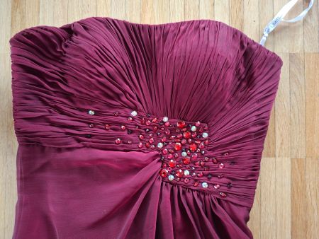 Elegantes, bordeauxfarbenes Abendkleid Grösse S-M ca 38