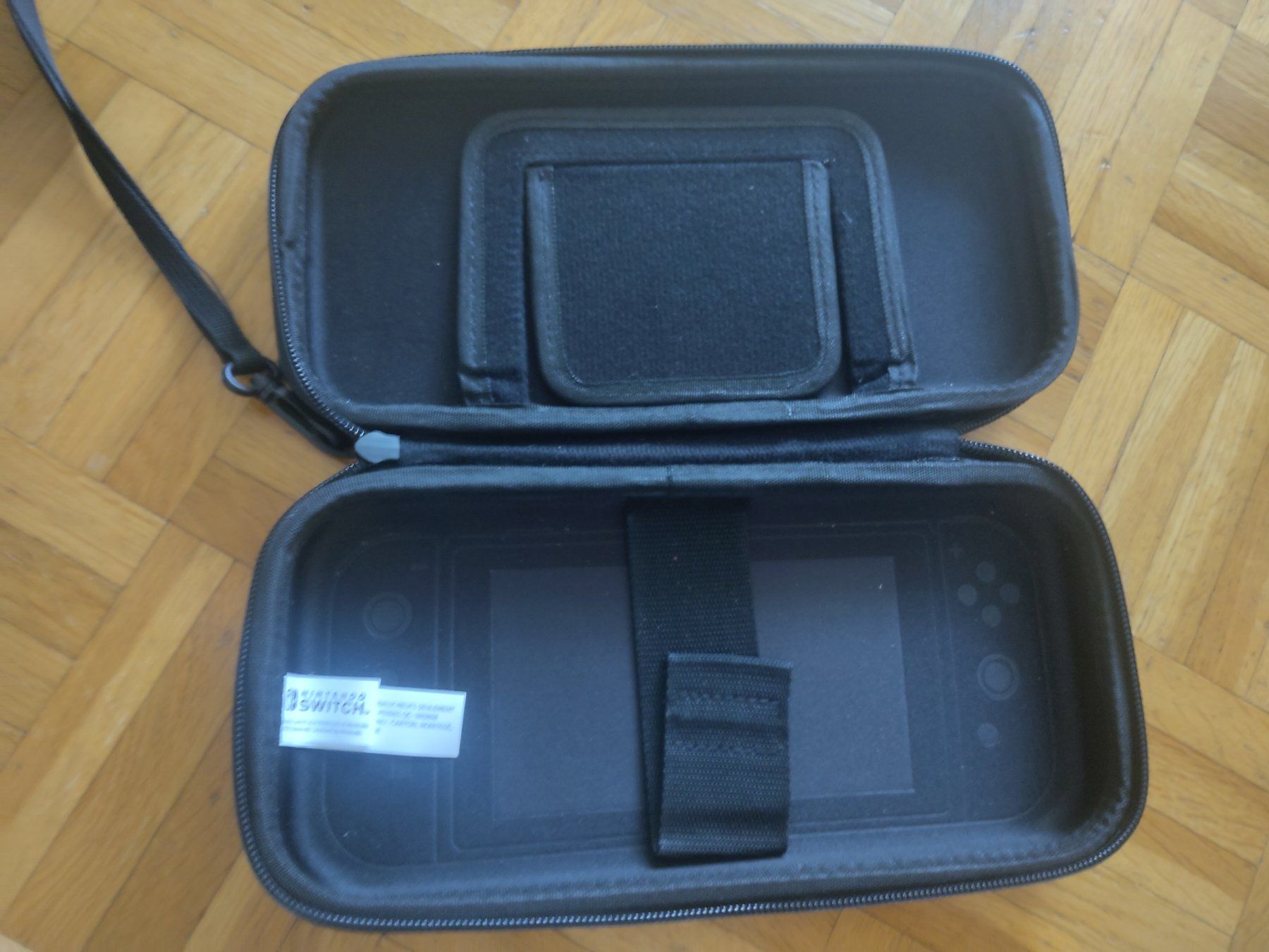 Nintendo Custodie protettive: Nintendo Switch Schutzhülle, Transportcase, Cover – Usato da Wohlen AG venduto da gnabbr 1
