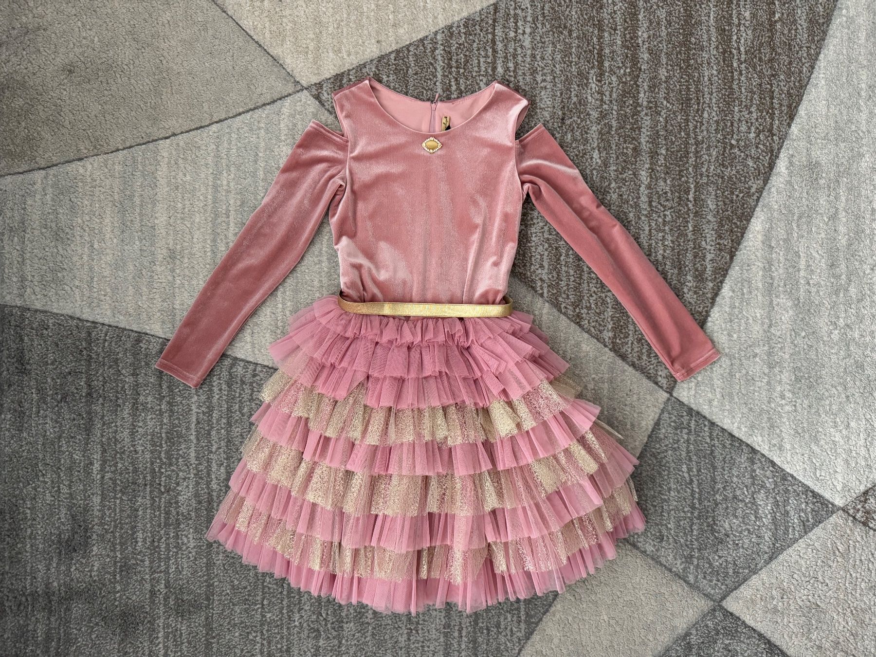 Vestiti & Gonne: Festliches Kleid Gr.146 – Usato da Zürich venduto da makmakmak