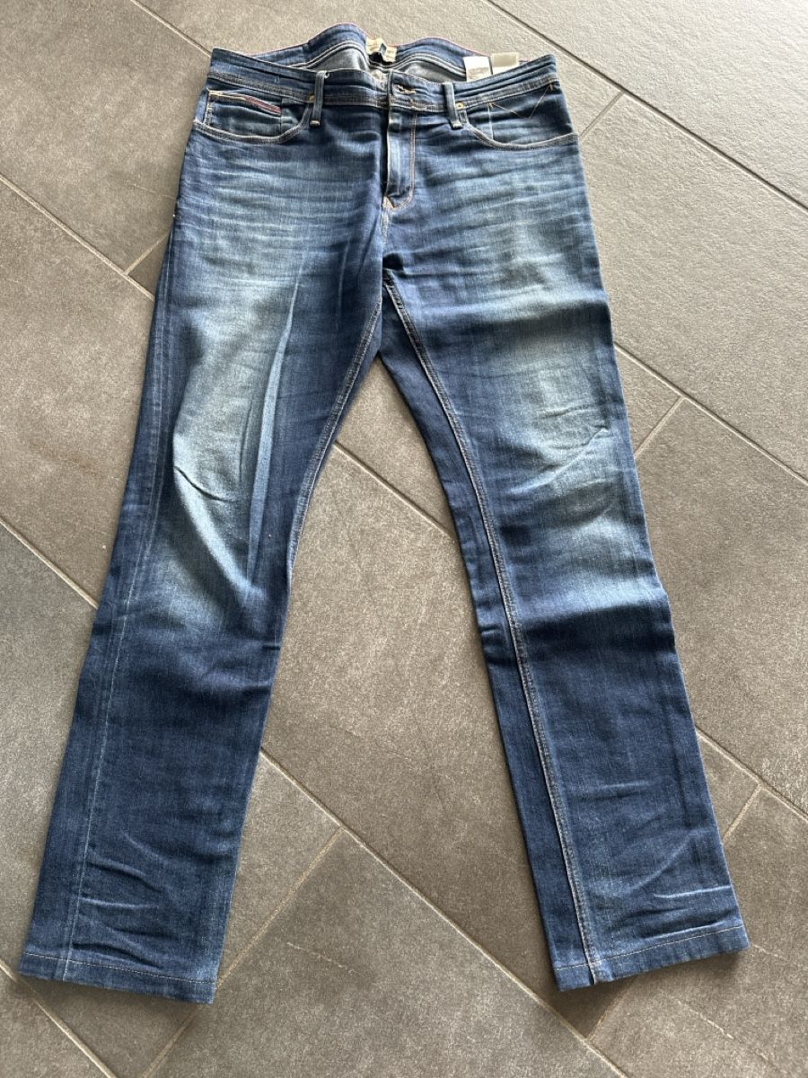Tommy Hilfiger Jeans: Tommy Hilfiger Jeans W34 L34 blau – Usato da Wileroltigen venduto da torro11