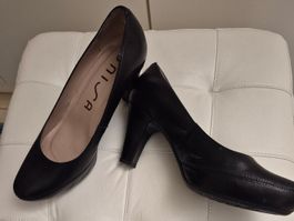 Schwarze UNISA Leder Pumps, Gr. 38, sehr bequem!