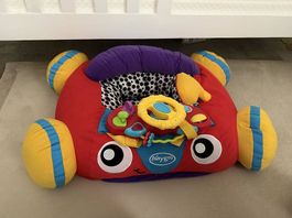 Jouet voiture en peluche 