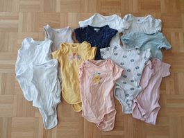 Süsse Sommerbodies für Baby Gr 68