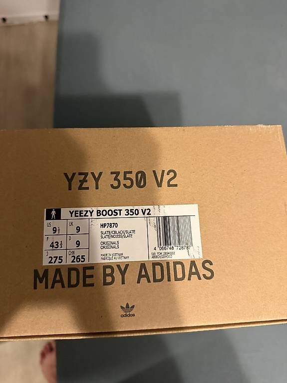 Adidas Herrenschuhe: Yeezy Boost V2 – Neu und originalverpackt aus Gersau von Cimbom95 4