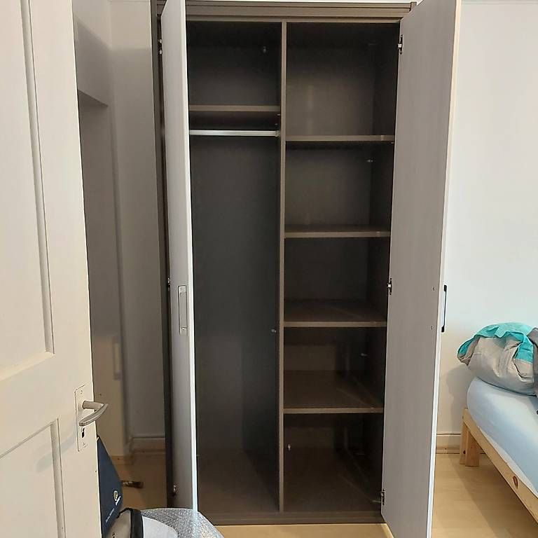 Armadi: Zimmerschrank – Usato da Zürich venduto da mat_zld9 2