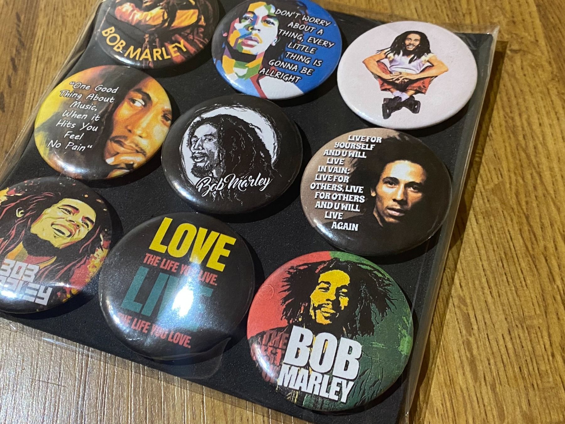 Placchette & Badge: Bob Marley Magnete – Nuovo (secondo la descrizione) da Basel venduto da FatCatPacksTheRatt 3