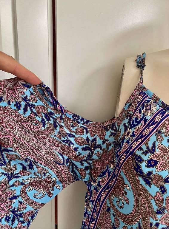 Robes: Wunderschönes Boho-Maxikleid, Seide, schulterfrei – D'occasion à Ennetbaden par bargainhunterin 3