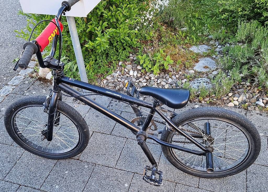 Velos: BMX Fahrrad Felt  Top Zustand, kaum gefahren – Gebraucht aus Aefligen von first8