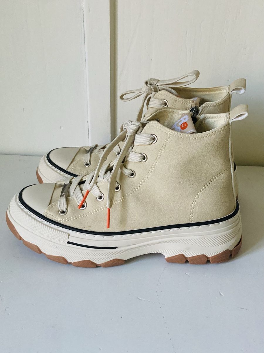 Scarpe da donna: Refresh Sneakers - gross 39 – Usato da Zäziwil venduto da kbr_jd95