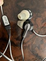 BOSE in-ear Kopfhörer mit Kabel, F HL W8