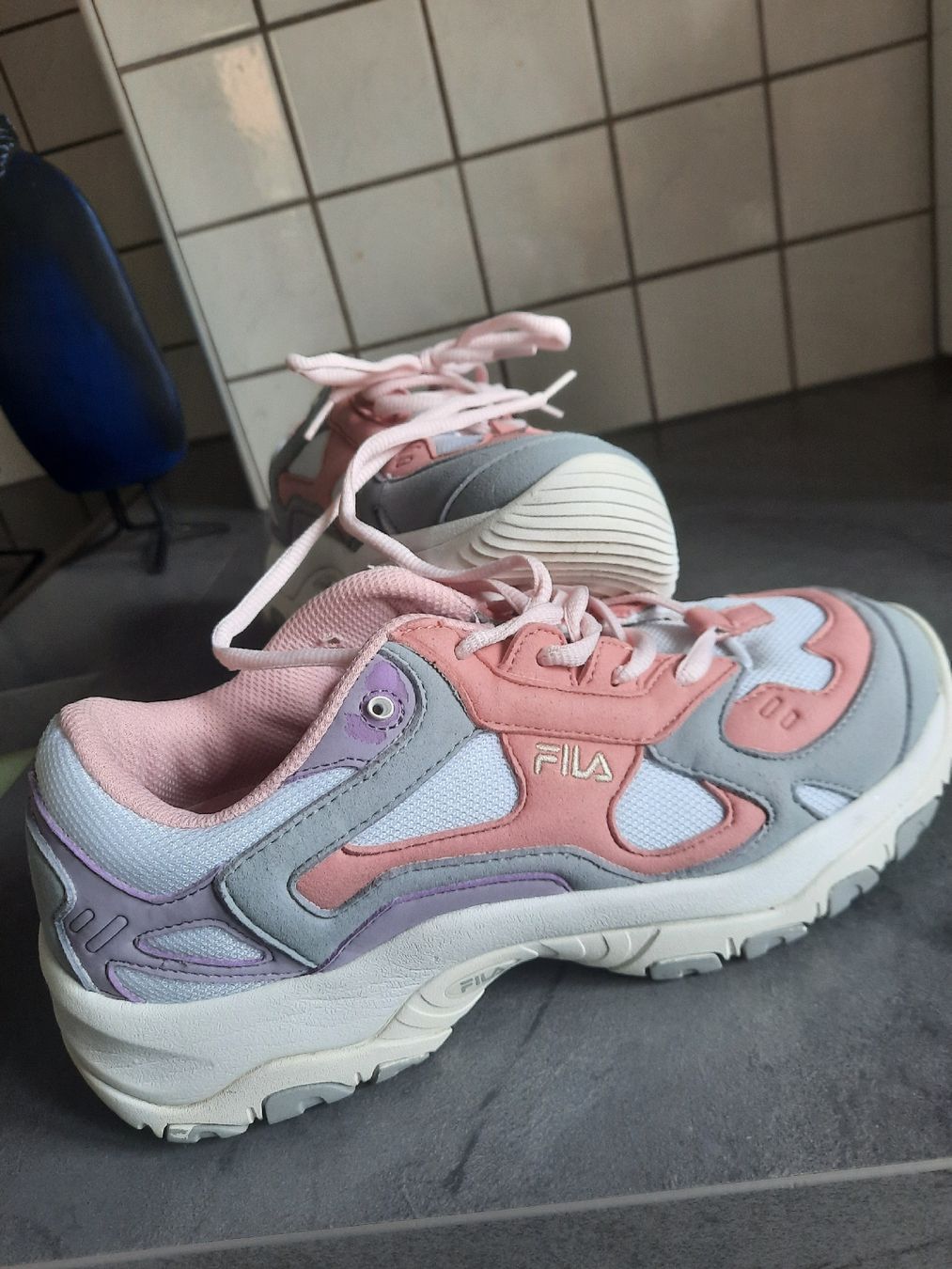 Fila Chaussures hommes: FILA, BASKETS, POINTURE : 39 – D'occasion à Le Locle par marylise01 1