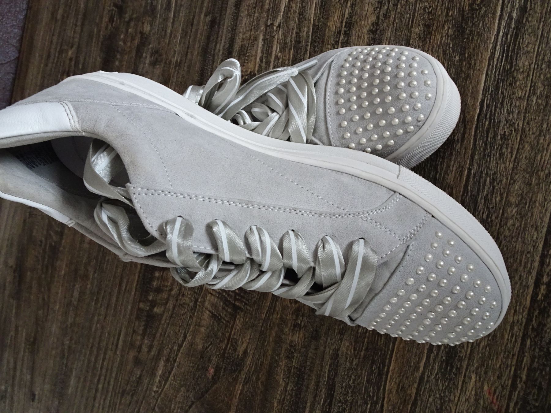 Scarpe da donna: Skneakers Leder hellgrau, edel, neu Gr. 41 – Nuovo (secondo la descrizione) da Winterthur venduto da Riiita 6