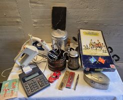 Flohmarkt Konvolut Bügeleisen Mixer Taschenrechner usw.