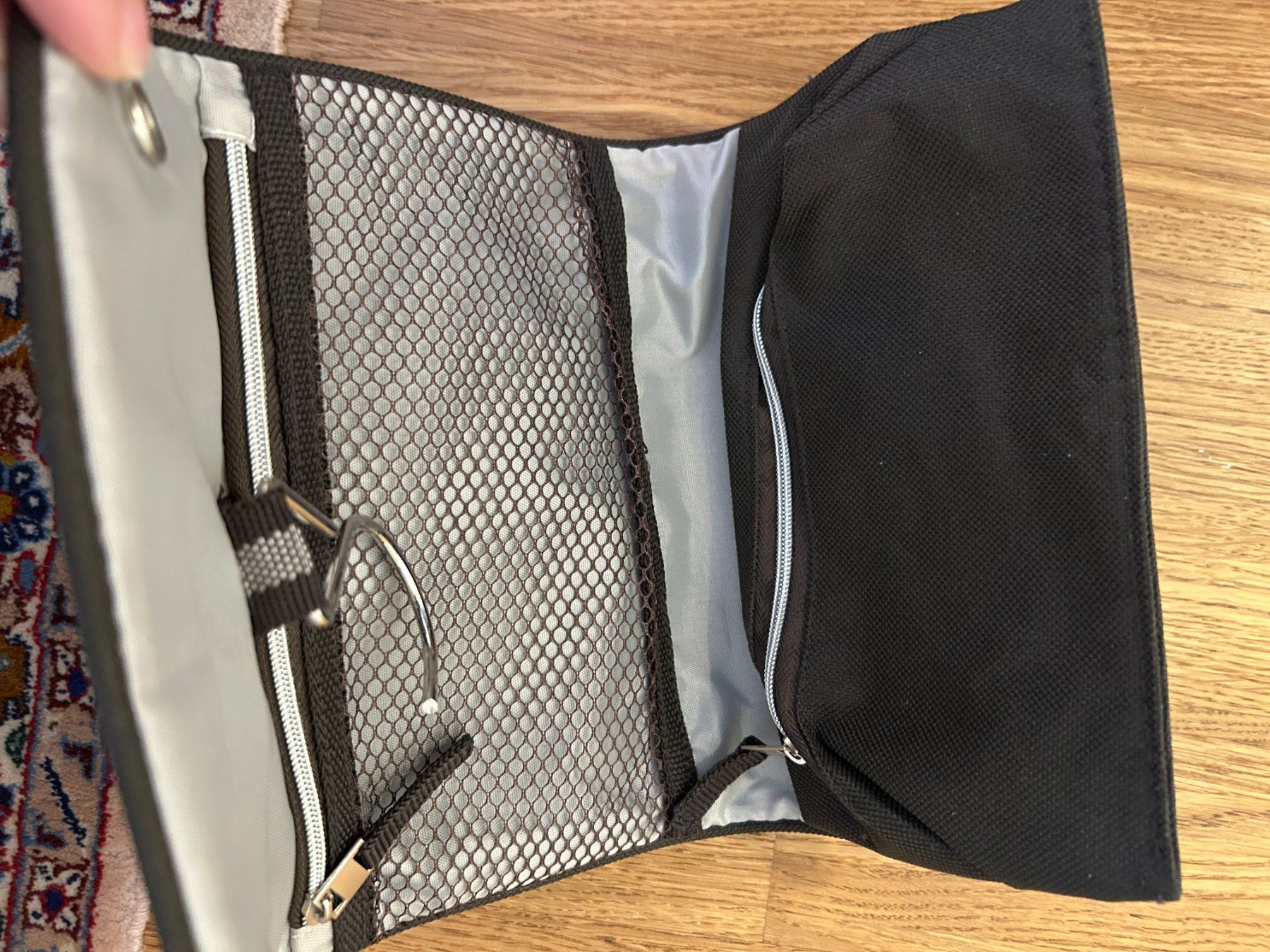 Navyboot Kosmetikkoffer: Navyboot Necessaire auch zum Aufhängen – Gebraucht aus Küsnacht ZH von filo_fila8700 6