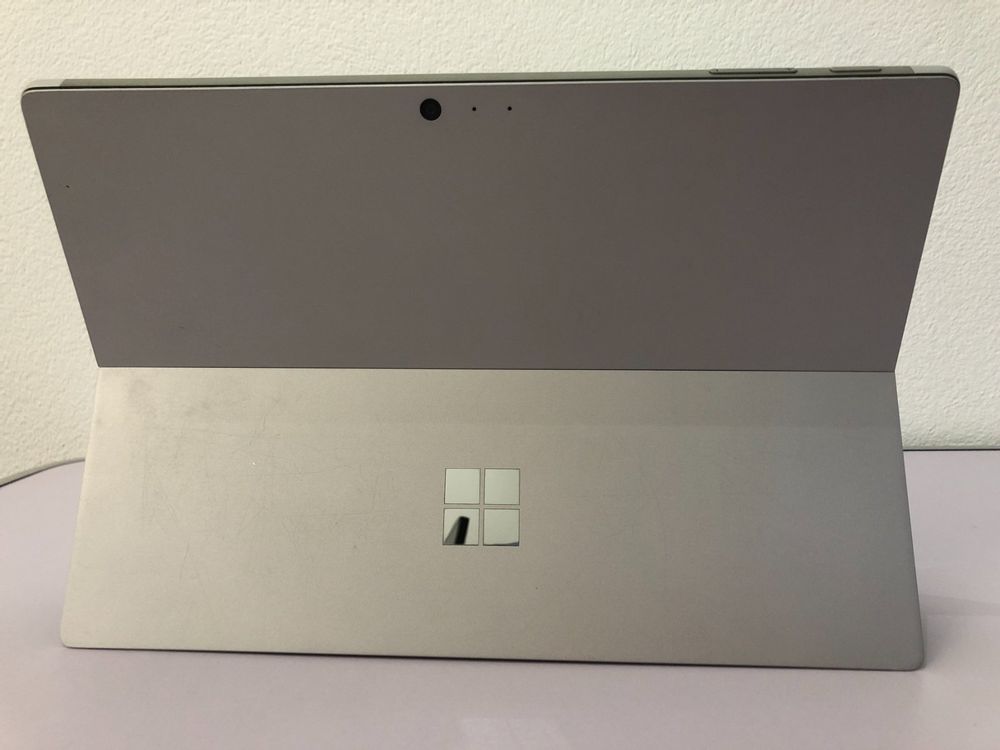 Surface Pro 5, super Zustand, i5-7300U, 8GB RAM, 256GB SSD | Kaufen auf ...