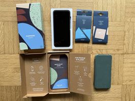 Fairphone 4 mit Ersatzakku und -lautsprecher