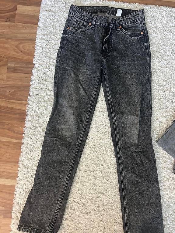 Jeans: Jeans – D'occasion à Nürensdorf par pgiuga