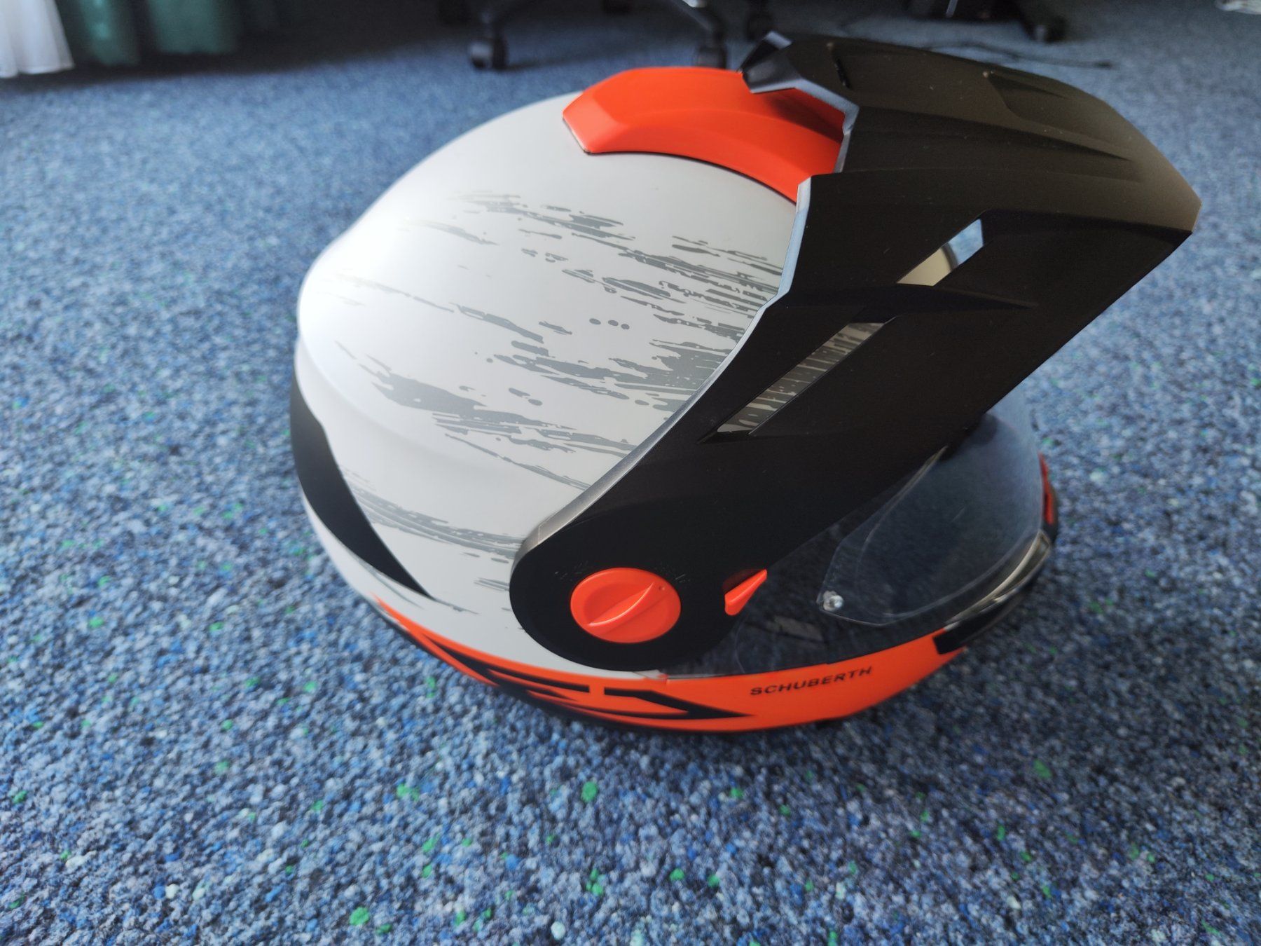 Helme & Visiere: Schuberth E1 Helm  M(57) mit Sena 30K – Gebraucht aus Heiden von fierecar