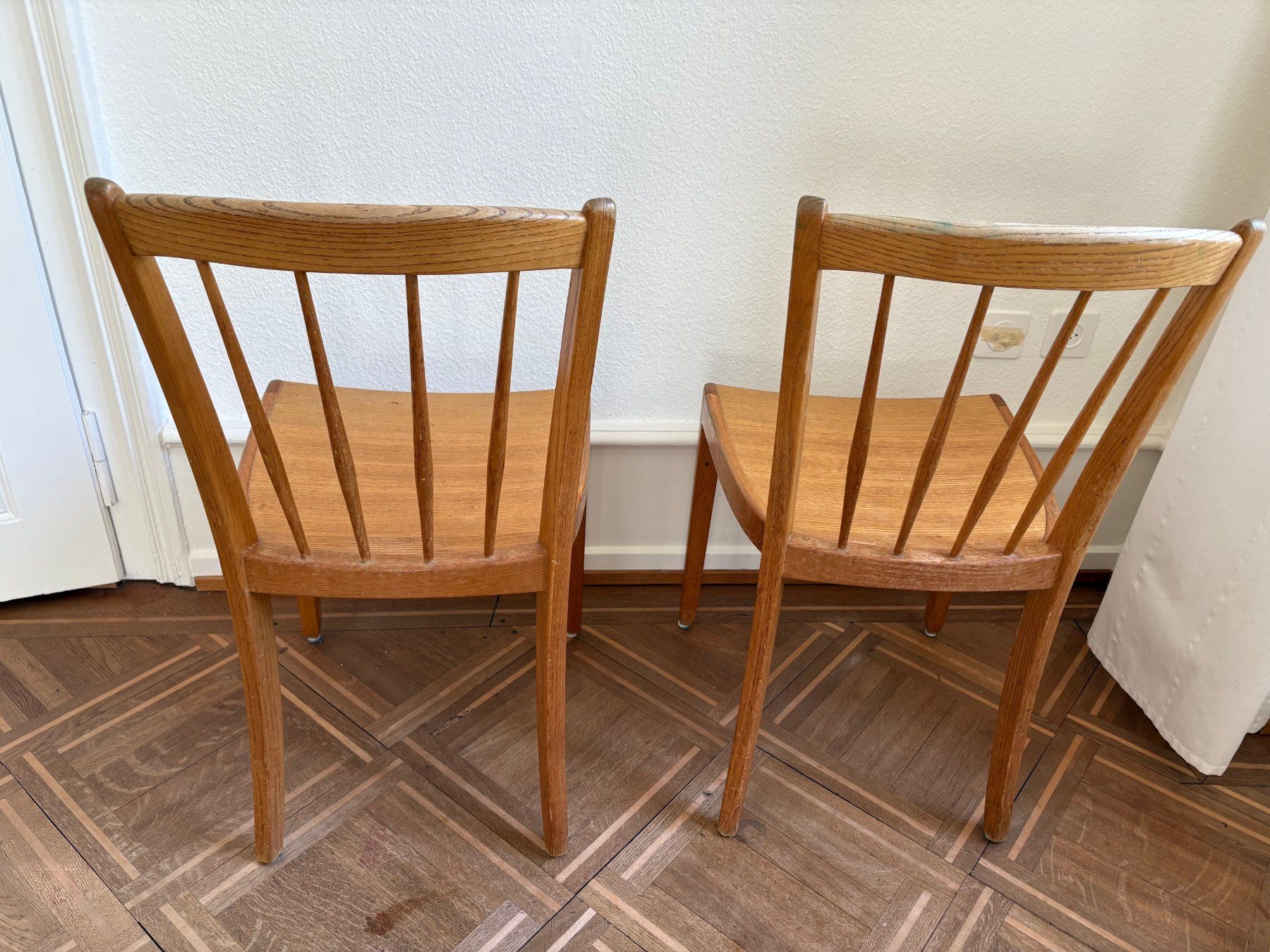 Sedie: 2 Holzstühle – Usato da Basel venduto da nin_gs5f 1