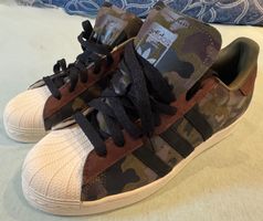 **** ADIDAS SUPERSTAR ****
