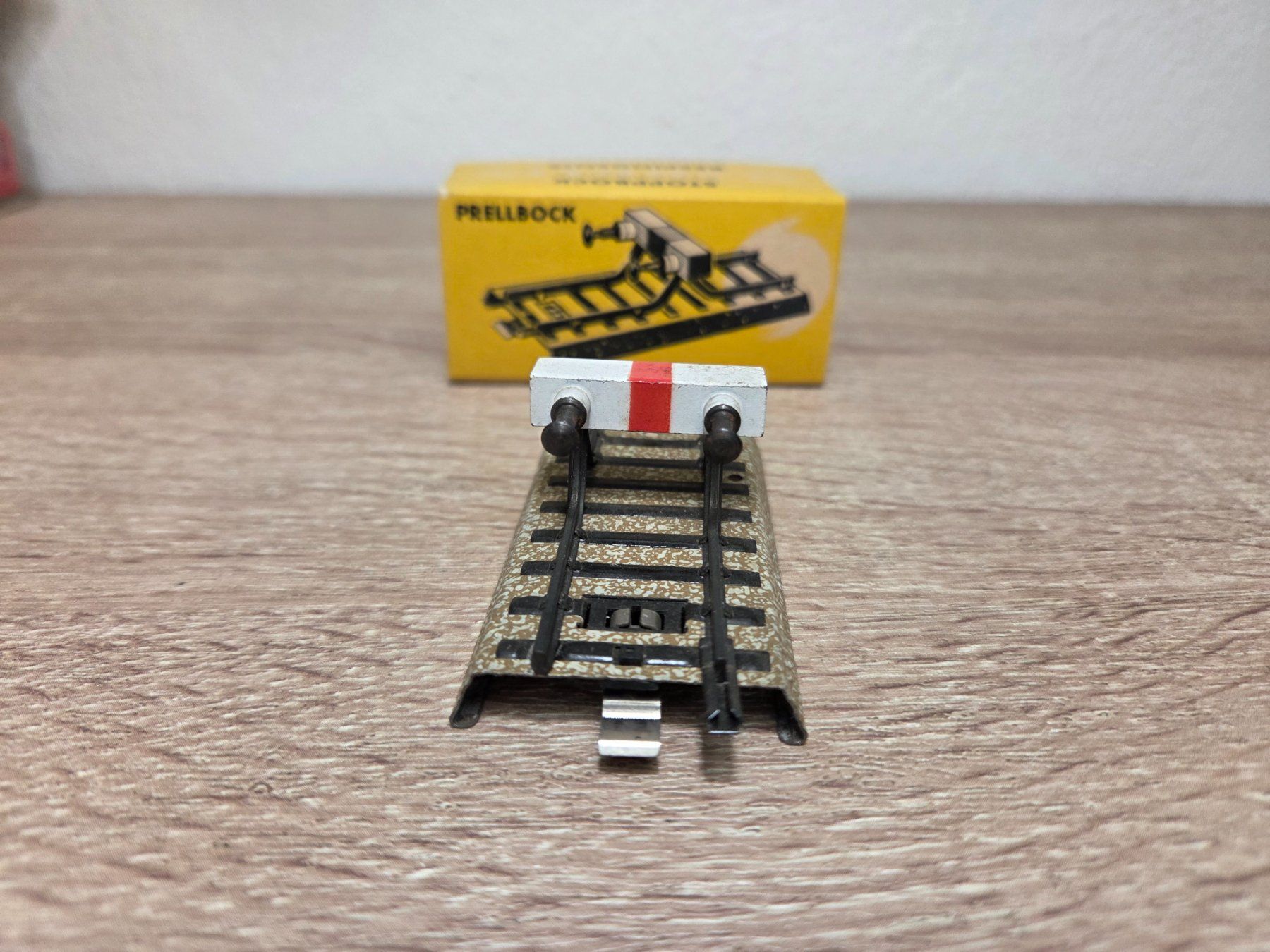 Märklin Modelleisenbahnen: Märklin 7190 Prellbock M H0 – Gebraucht aus St-Aubin-Sauges von Lo_Go