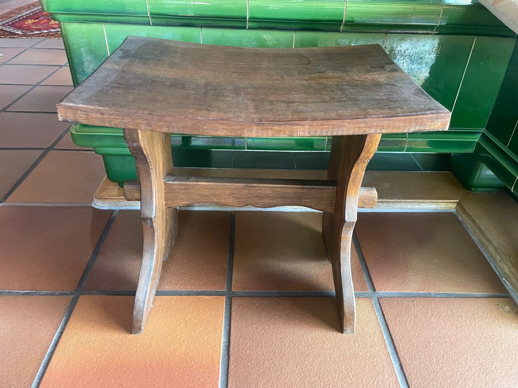Tabourets: Antikes Holz Schemmeli – D'occasion à Volketswil par rubin74 1