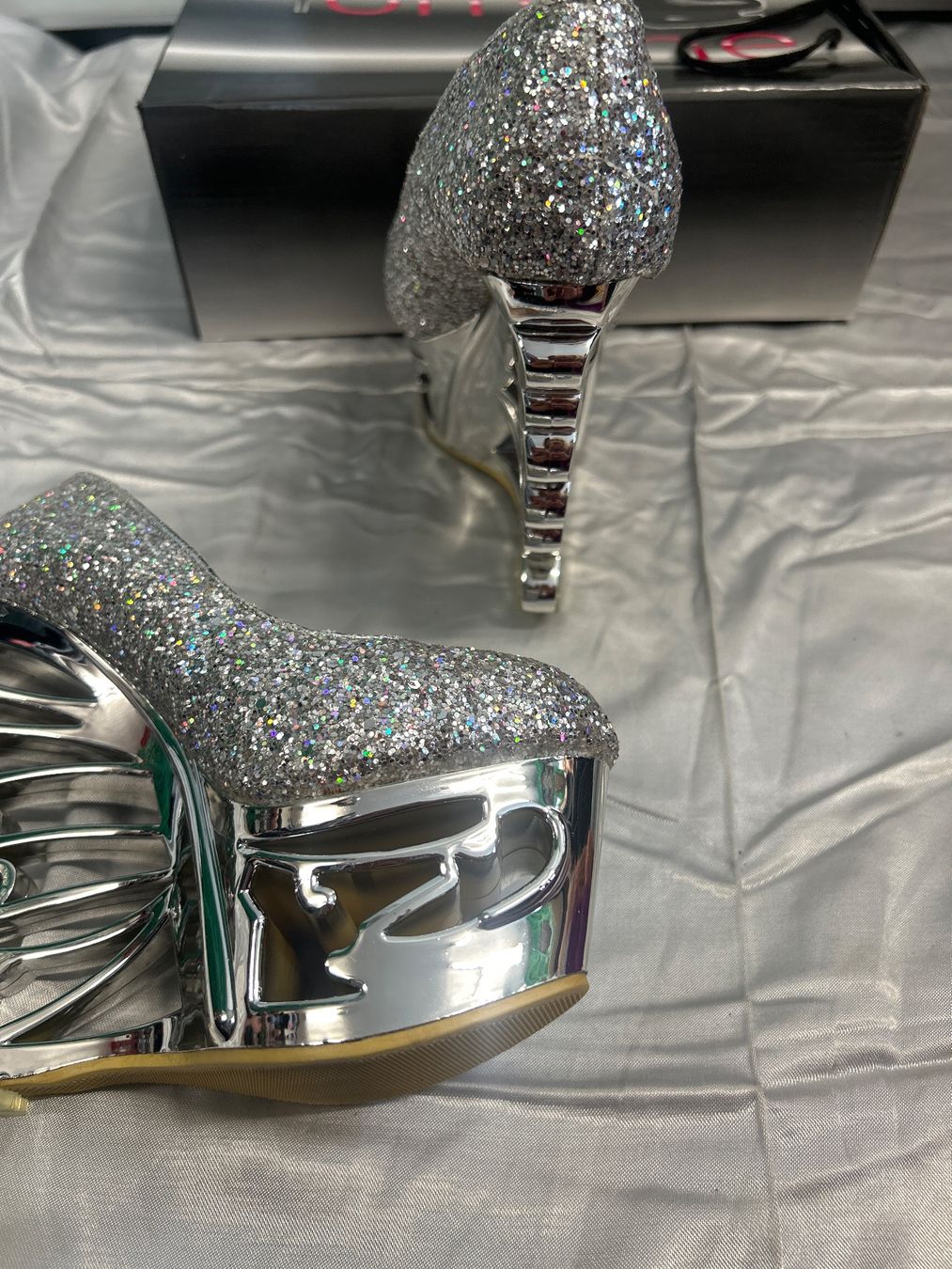 Scarpe da donna: Extravaganten Plateau Pumps Gr 34 Neu – Nuovo e nell'imballaggio originale da Regensdorf venduto da Spyke55 2