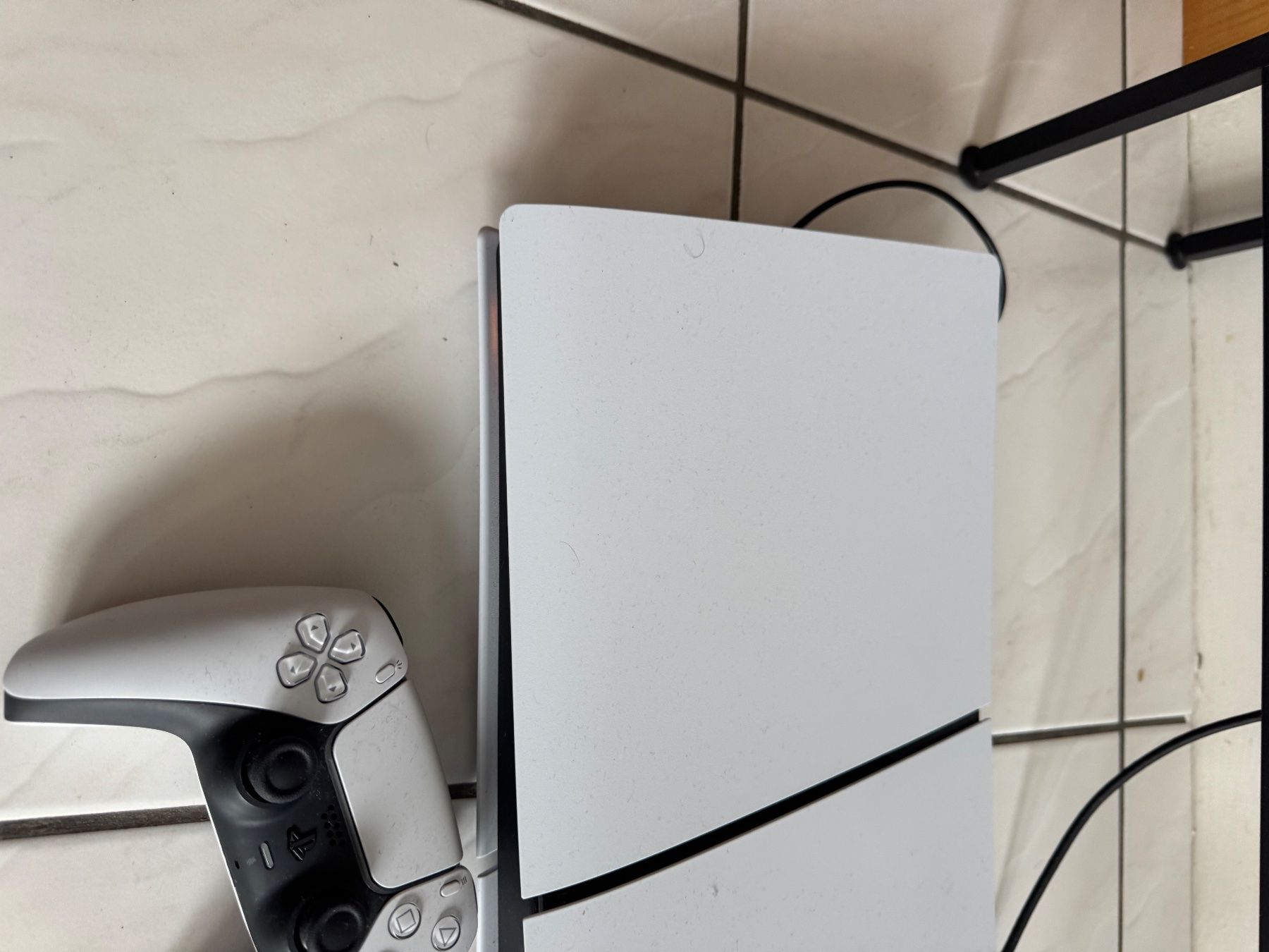 Sony Console: Sony PlayStation5 Slim with controller – Usato da Visp venduto da sam_m2cn 6