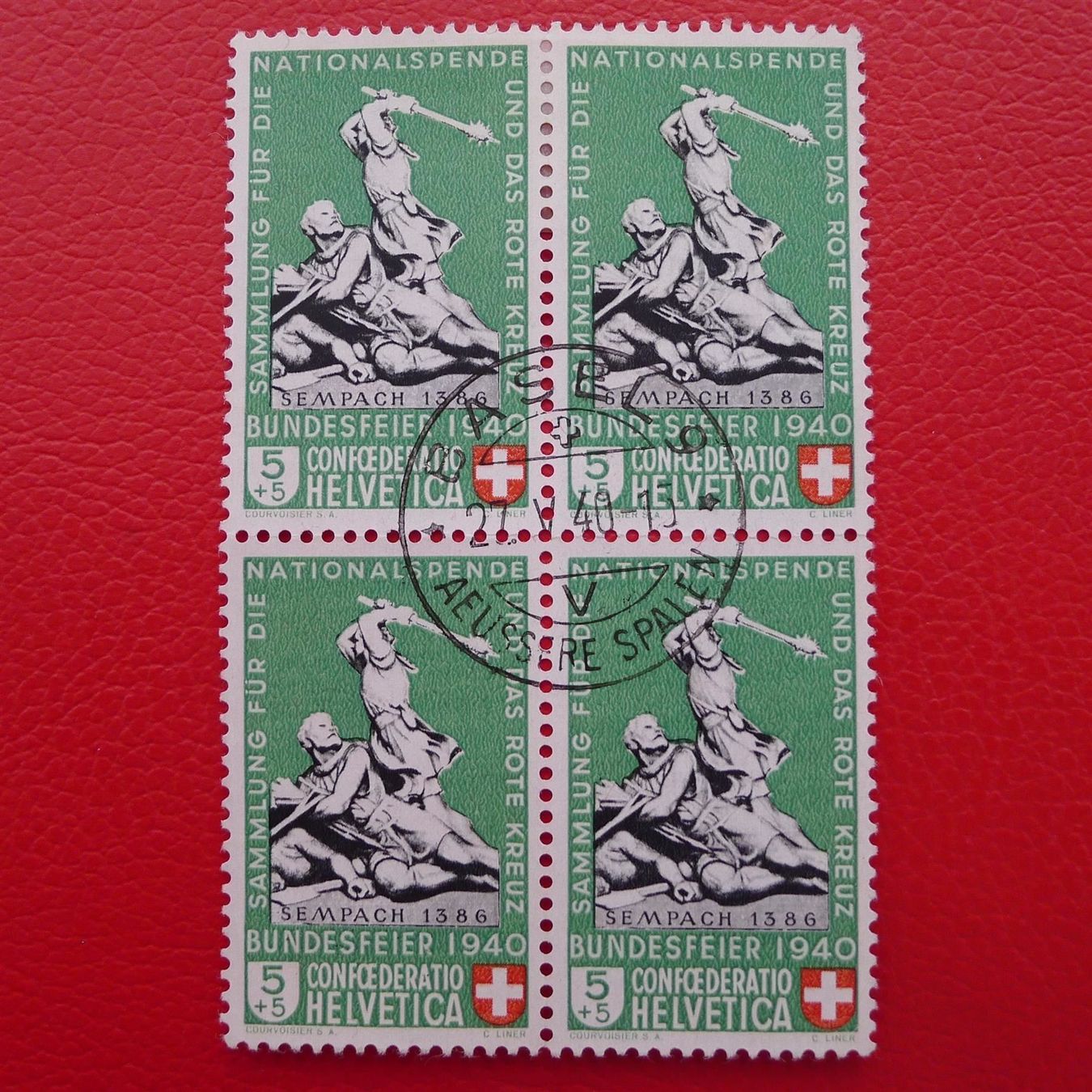 Tutti i francobolli: 1940, B3 Viererblock mit Zentrumstempel BASEL. – Usato da Sursee venduto da Luzernerraute