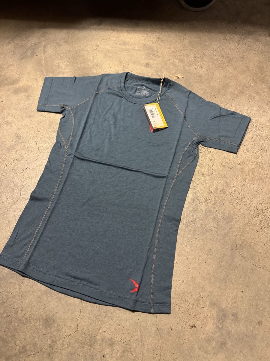 Pfanner T-shirt: Pfanner Merinoshirt kurzarm Gr. S – Nuovo e nell'imballaggio originale da Lenzburg venduto da billistar