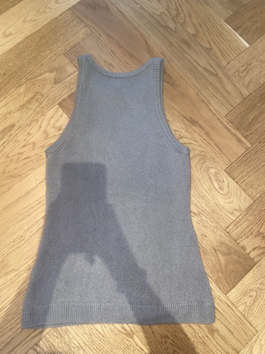 H&M Top: 100% Kaschmir Stricktop XS in grau – Usato da Winterthur venduto da mal_8f2x 3