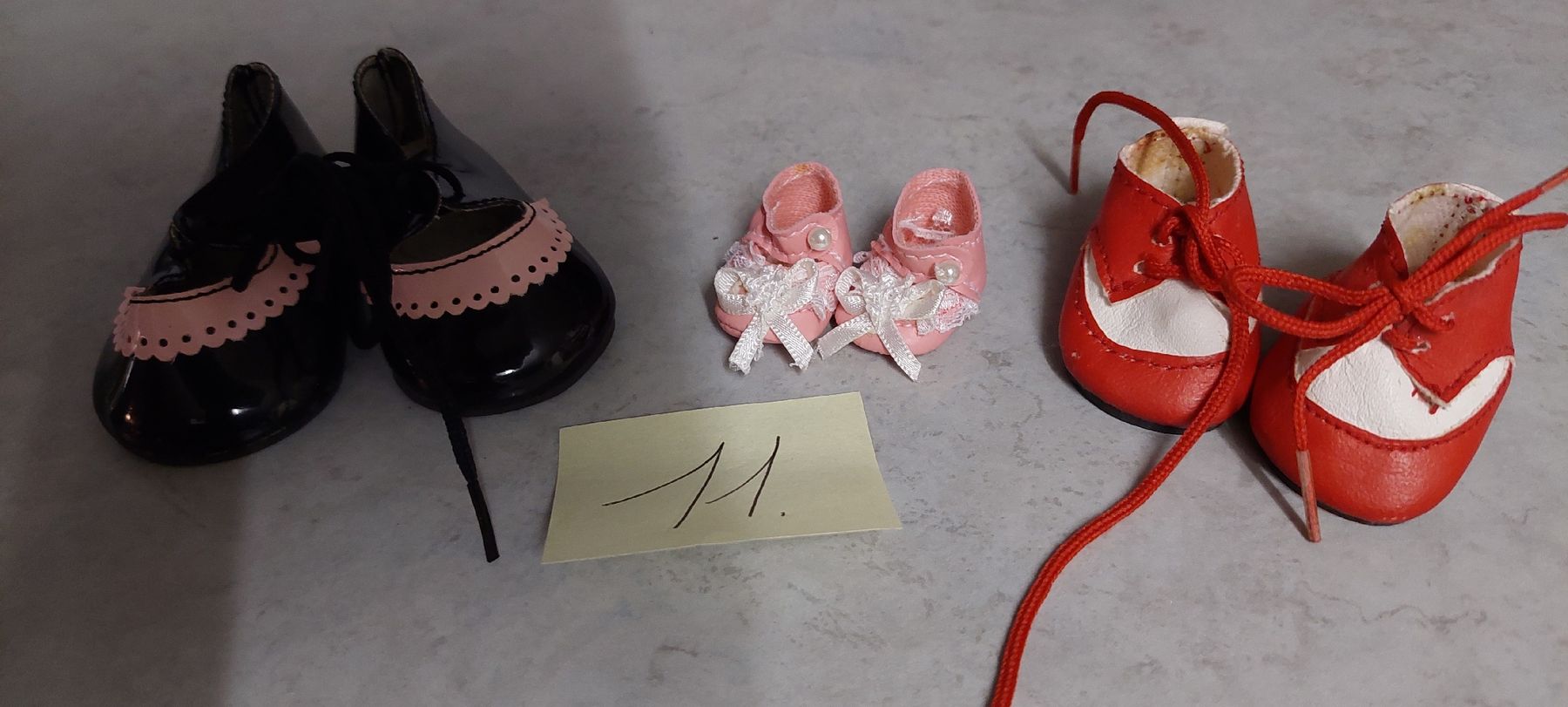 Puppen: Puppenschuhe – Gebraucht aus Muri AG von nindo1 6
