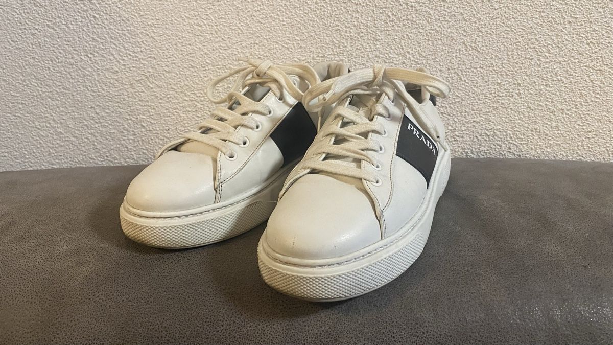 Prada Scarpe da uomo: Prada Sneakers Leder Weiss Grösse 39 1/2  – Usato da Zürich venduto da Timi80 1