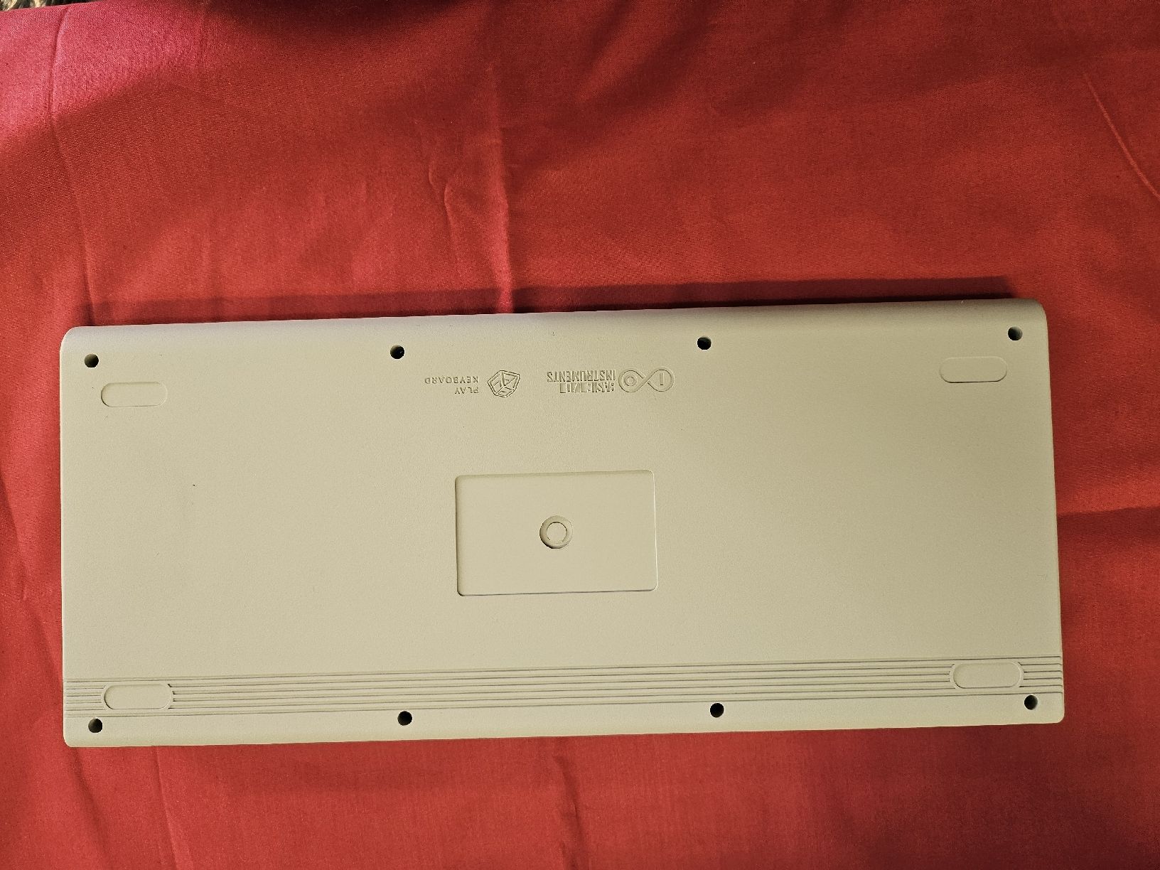 Claviers: clavier bluetooth cherry MX style C64 – Neuf avec emballage d'origine à fully par Benleouf 1
