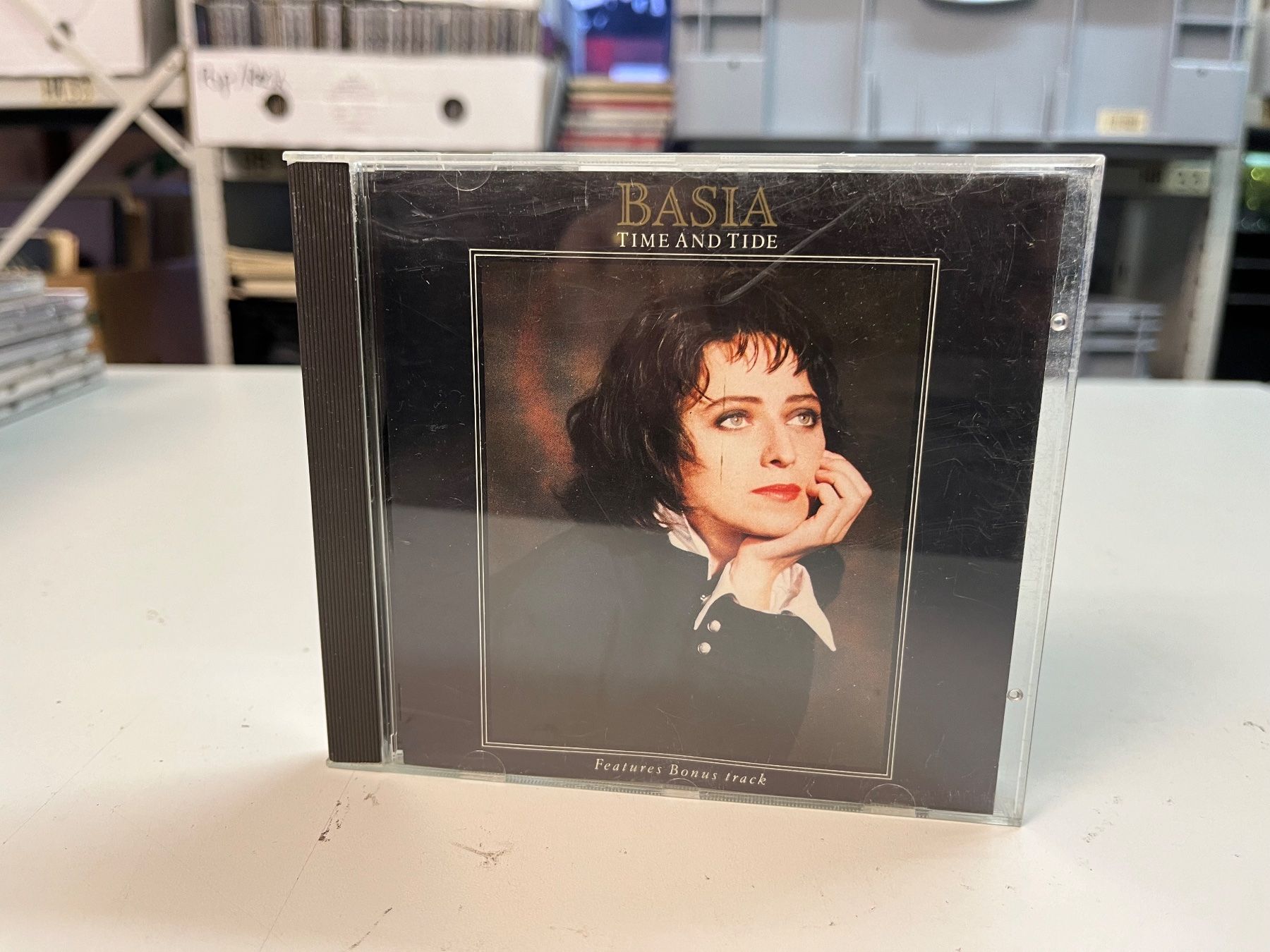 CDs: Basia - Time And Tide (Portrait) - SRA03B – Gebraucht aus Küsnacht ZH von musicalheritage.org