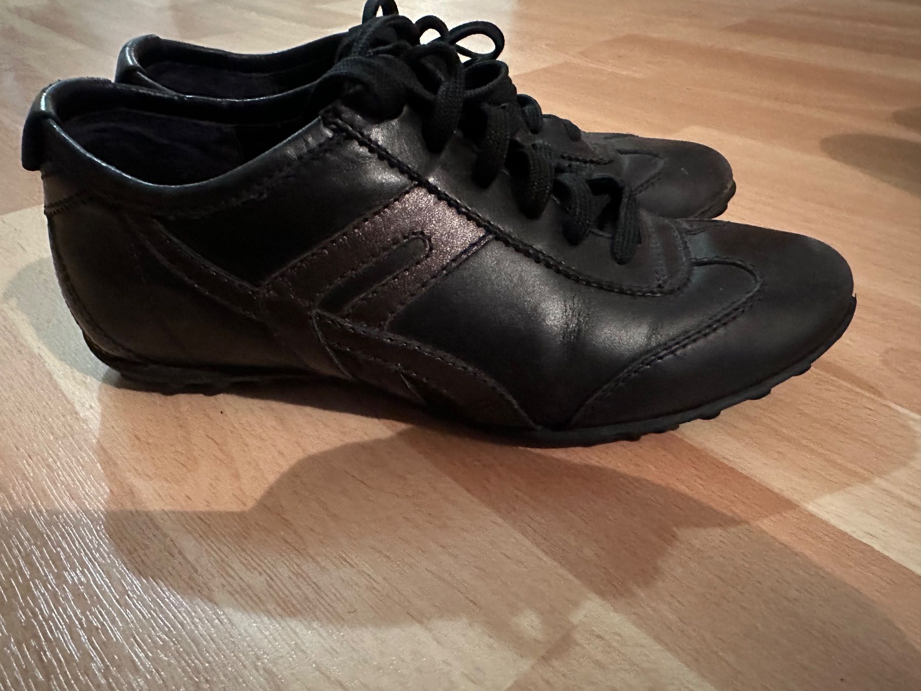 Geox Scarpe da donna: Schuhe – Usato da Volketswil venduto da ben_9s6x 1