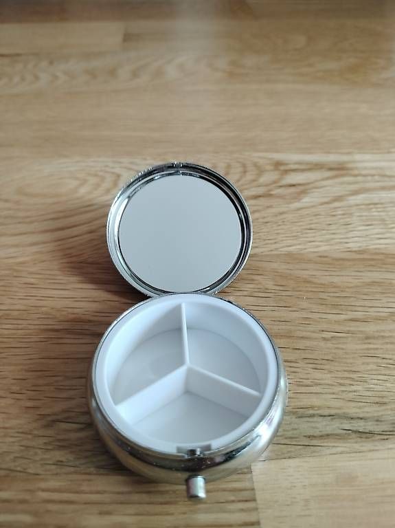 Altro in Cosmetici & Cura: Medikamenten Dose Neu – Nuovo e nell'imballaggio originale da Muri AG venduto da goodmood17 1