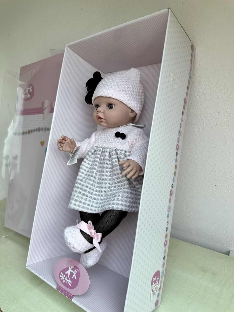 Poupées: Berjuan Mädchen Puppe – Neuf avec emballage d'origine à Zürich par Kat_5557 3