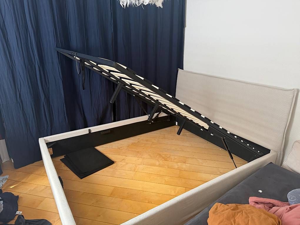 Letti: Bett 160x200cm – Usato da Zürich venduto da mirjam.calegari 2