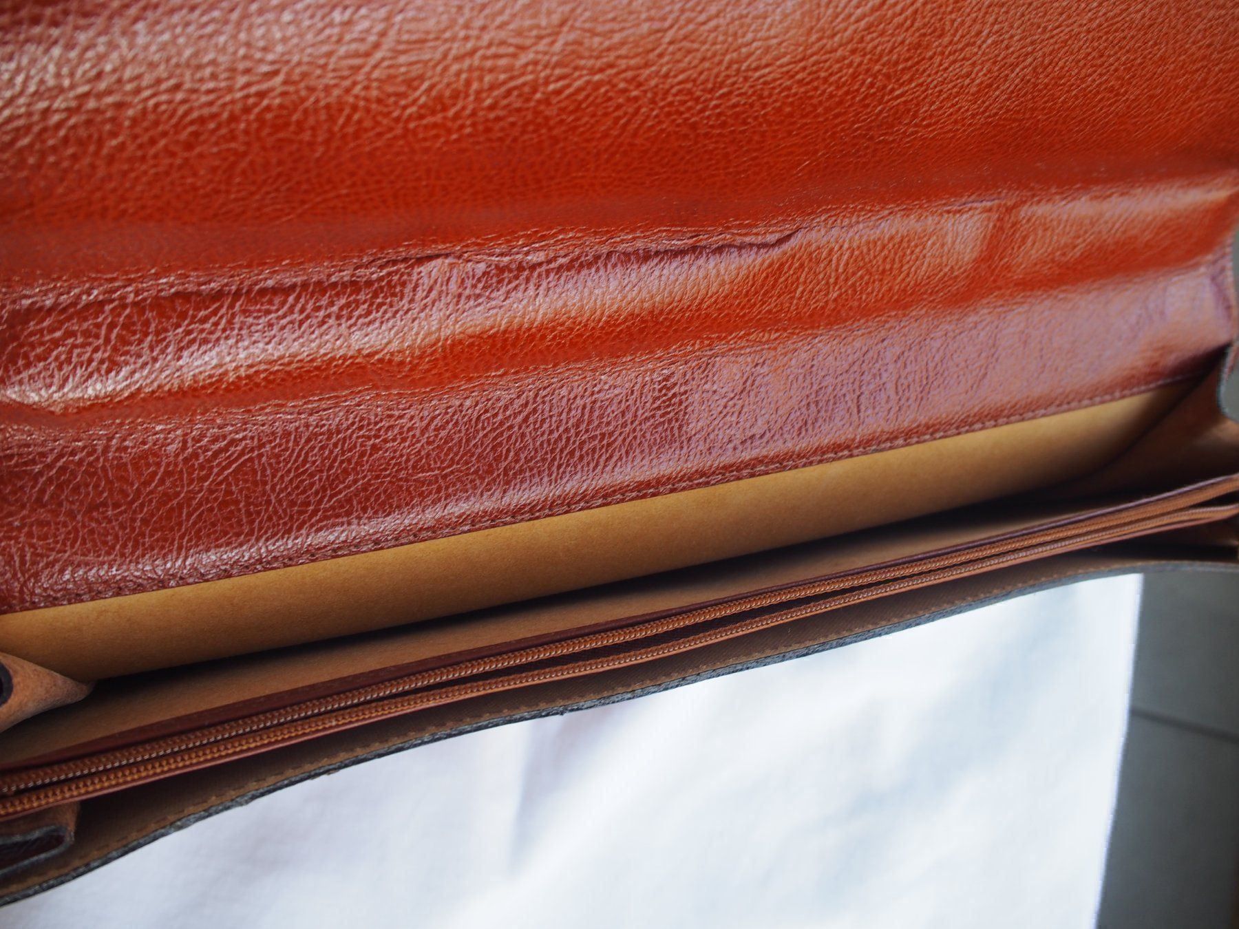 Borse: cartable haute gamme en cuir véritable – Usato da Meyrin venduto da SRemka 3