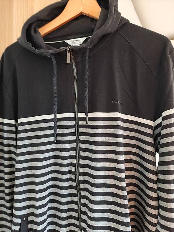 Calvin Klein Giacche: Calvin Klein Sweatshirt, Gr. XL – Usato da Niederrohrdorf venduto da RainerW79 1