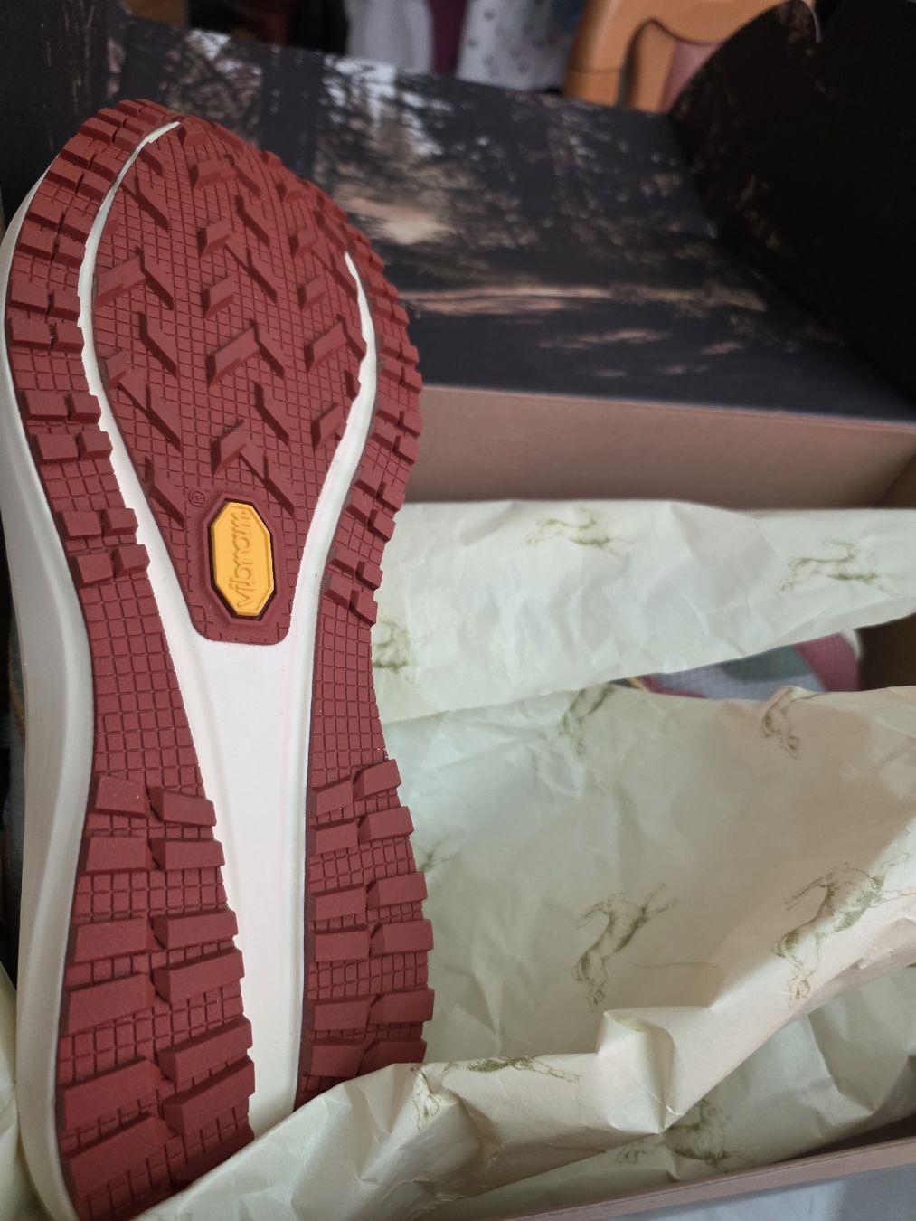 Herrenschuhe: Tracksmith Eliot Range Rose Gris Taille 41 – Neu und originalverpackt aus Genève von mei_d6lr 1