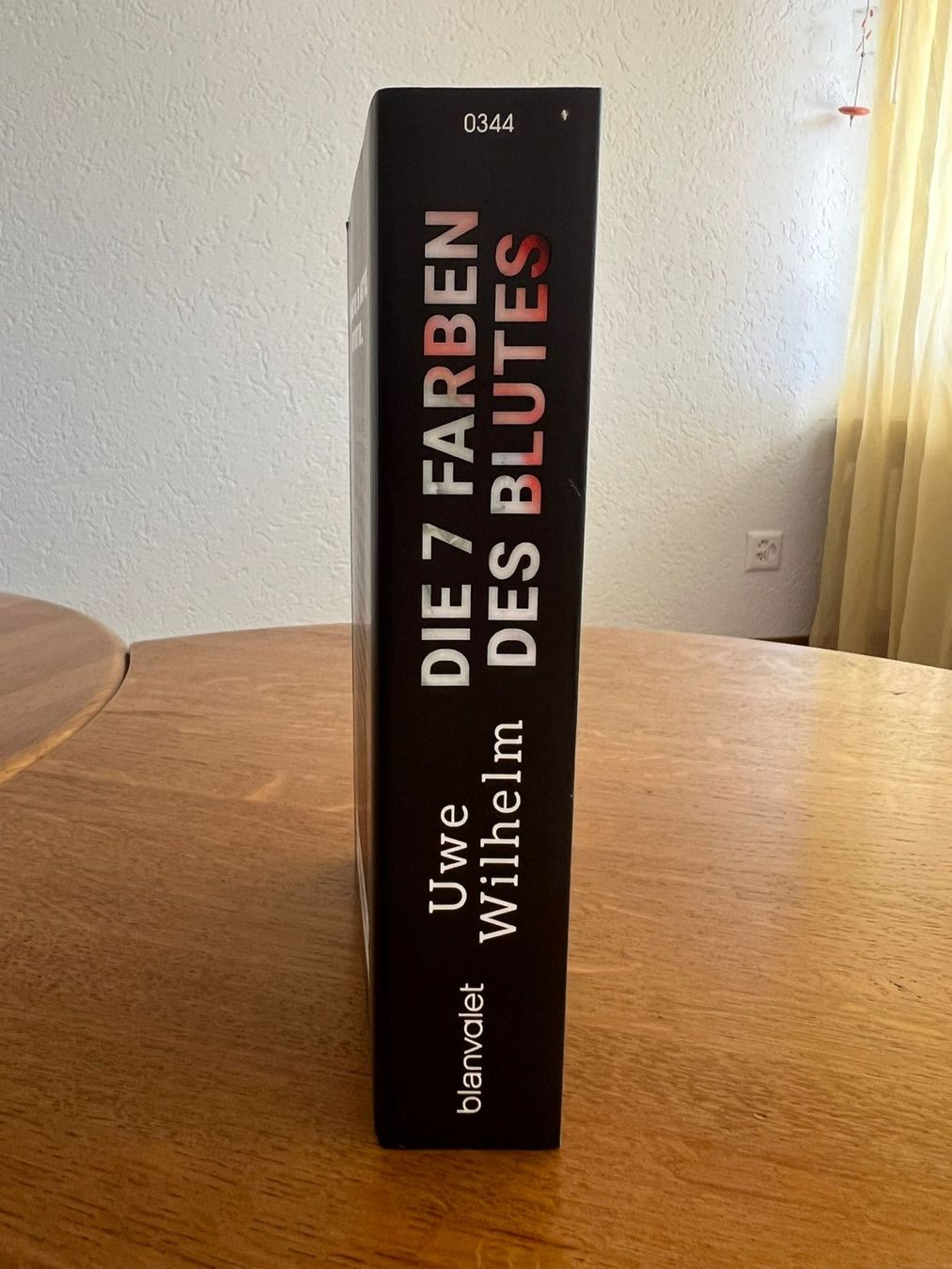 Libri: Uwe Wilhelm - Die 7 Farben des Blutes – Nuovo (secondo la descrizione) da Hettlingen venduto da lou_c27x 2