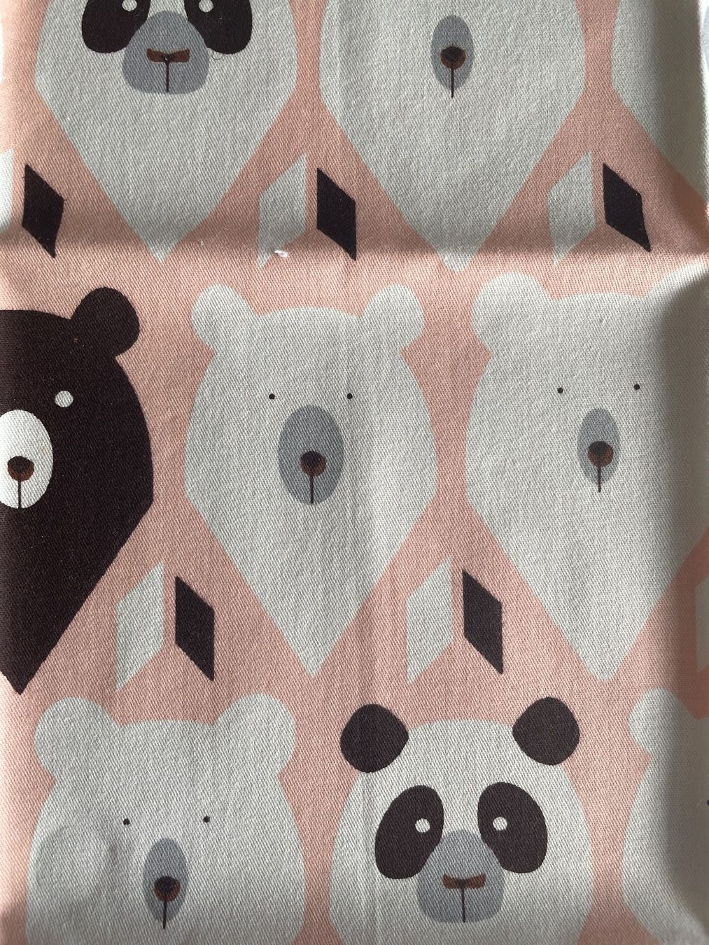 Tissus: Fat quarter/Coupon patchwork-couture Ours et Panda – Neuf avec emballage d'origine à Gland par san_xz5j 1