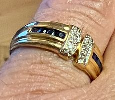 Gold-Ring 18 K mit Saphiren und Diamanten