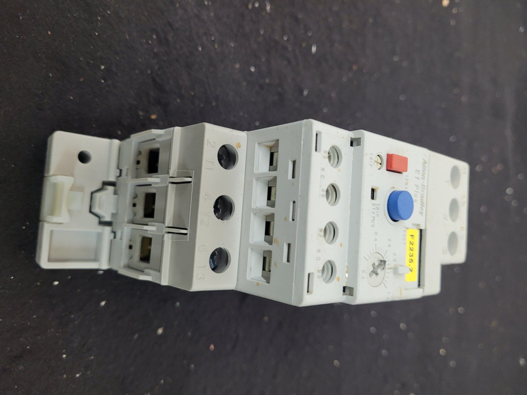 Elektronikbauteile: Allen-Bradley E1 Plus - 193-ED1BB und 193-EPB – Gebraucht aus Vitznau von Night-Fire 1