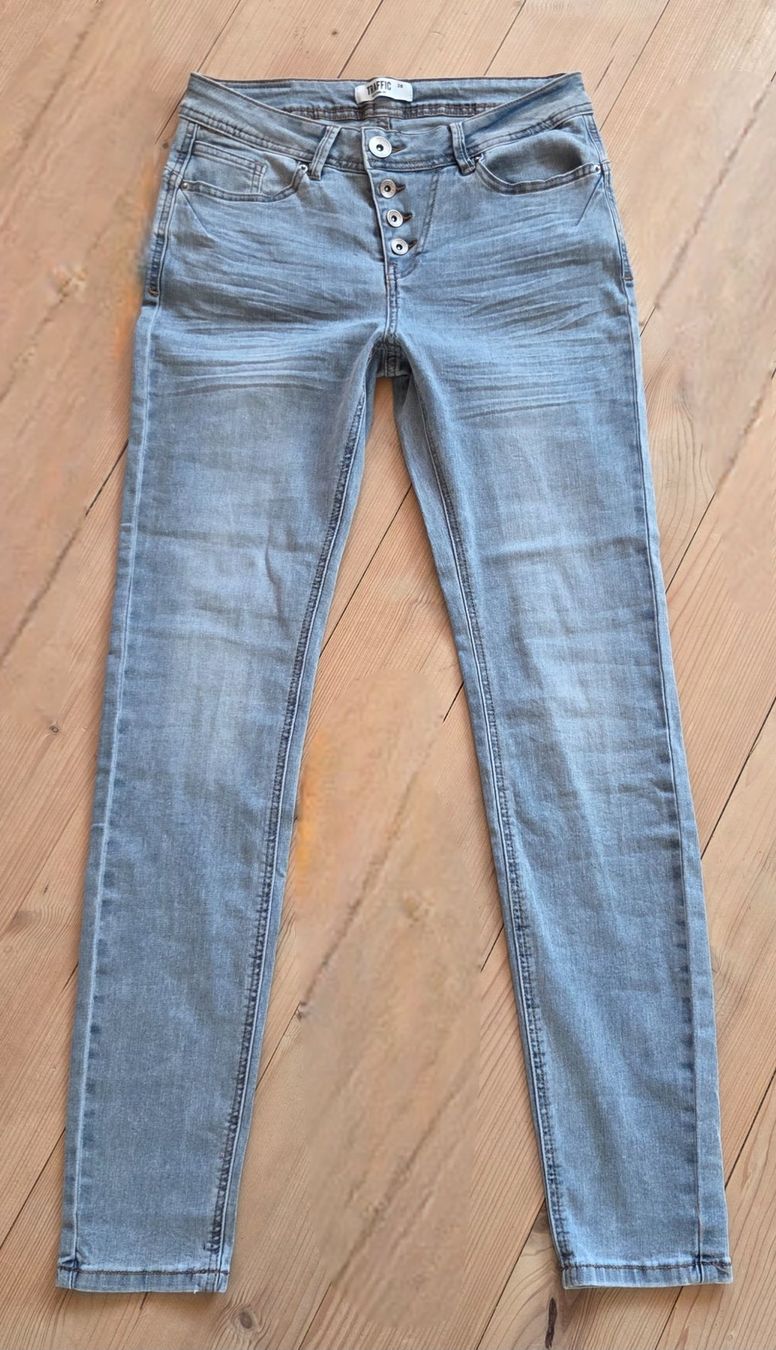 Hosen: Hose / Jeans Denim stretchy ,Traffic Chicorée,Gr. 36 – Gebraucht aus Siblingen von Vany_McDougall 4