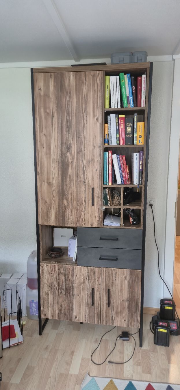 Armadi: Schrank  – Usato da Euthal venduto da nil_l8ff